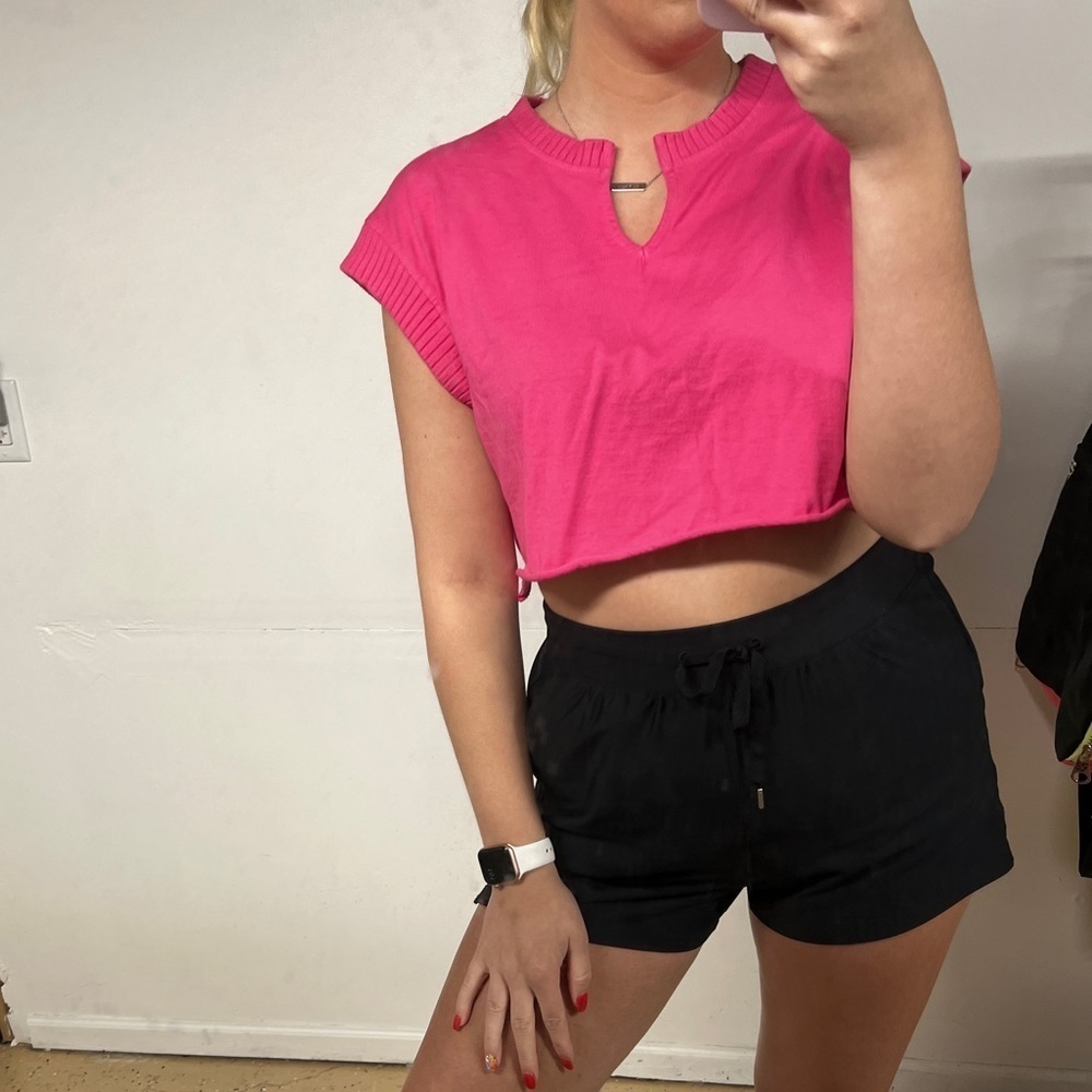 American Eagle Studio Muscle Crop Top